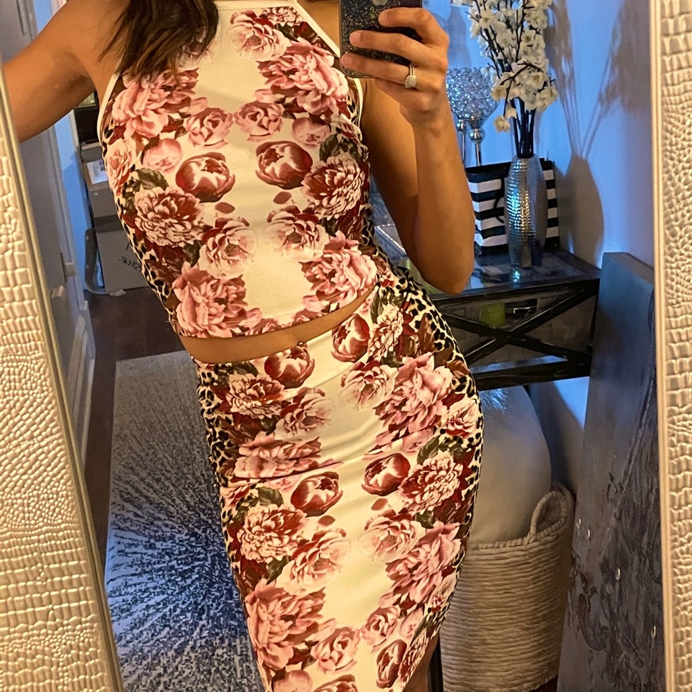 Two piece skirt and top set